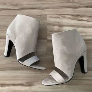 VINCE Sansa open toe booties NWOB Size 38